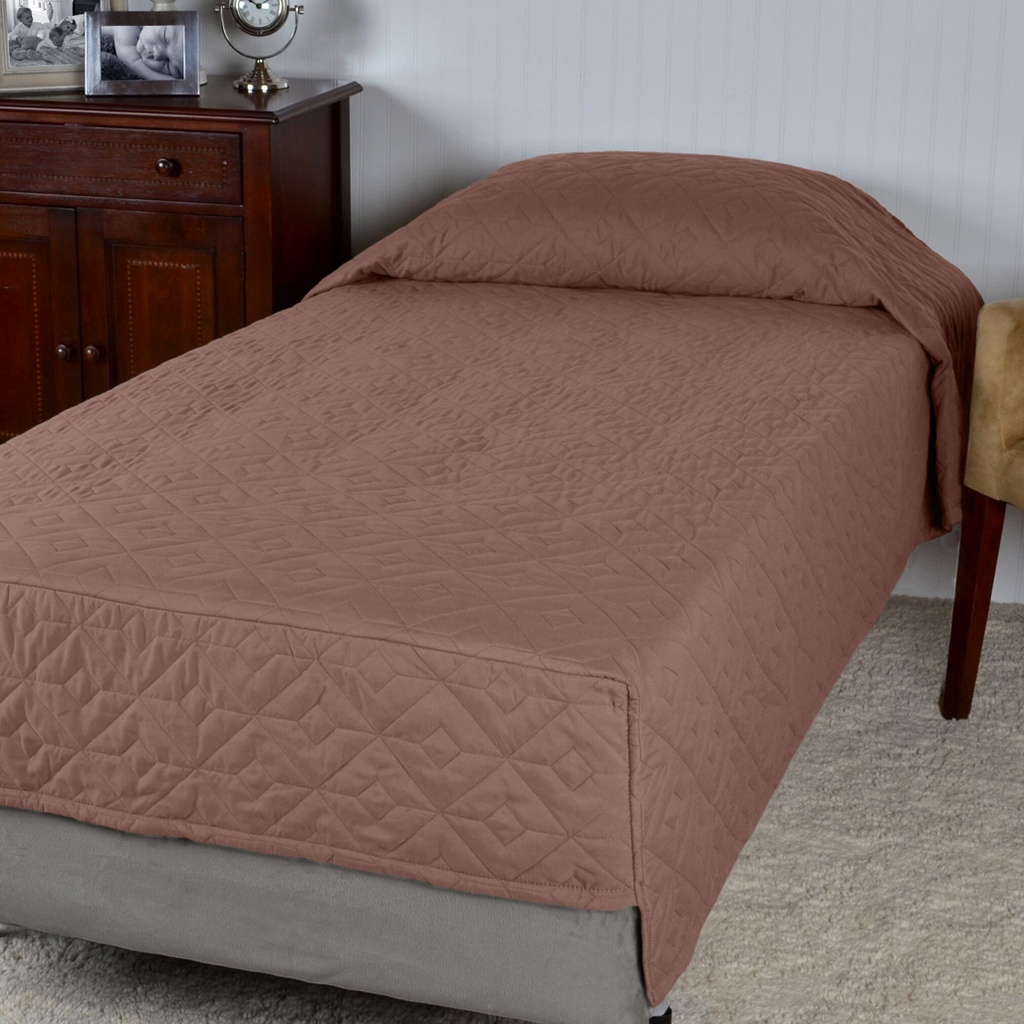COZY COMFORTER COVERLET LINED W/ FLEECE 37X86X14 - COLOR: COCOA (PRICE PER CASE OF 4)