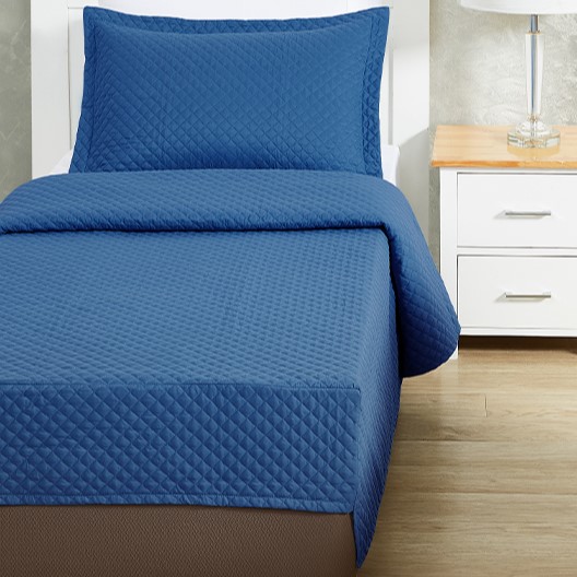 RADIANCE DIAMOND QUILT FITTED COVERLET 37X86X14 BRUSHED MICROFIBER - COLOR: PERSIAN BLUE (PRICE PER CASE OF 4)