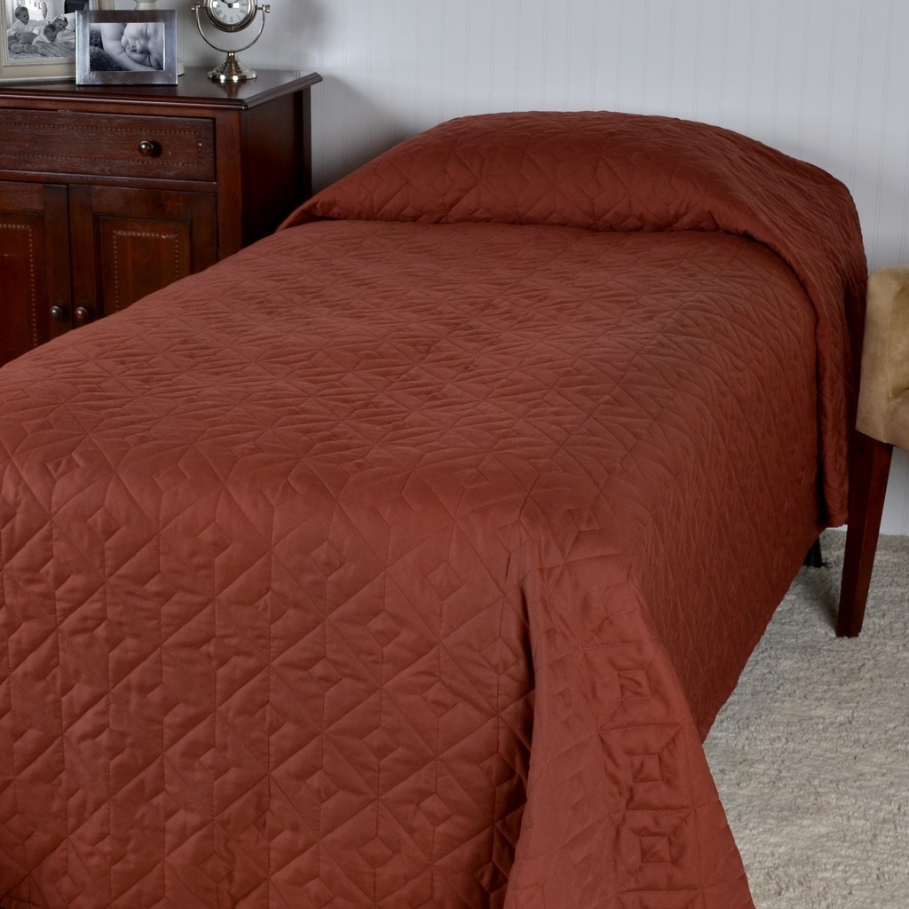 COZY COMFORT BEDSPREAD LINED W/ FLEECE 76X110 - COLOR: NUTMEG (MUST ORDER CASE OF 4)