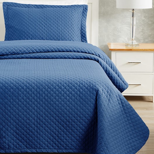 RADIANCE DIAMOND QUILTED BEDSPREAD 76x110 BRUSHED MICROFIBER - COLOR: PERSIAN BLUE (MUST ORDER CASE OF 4)